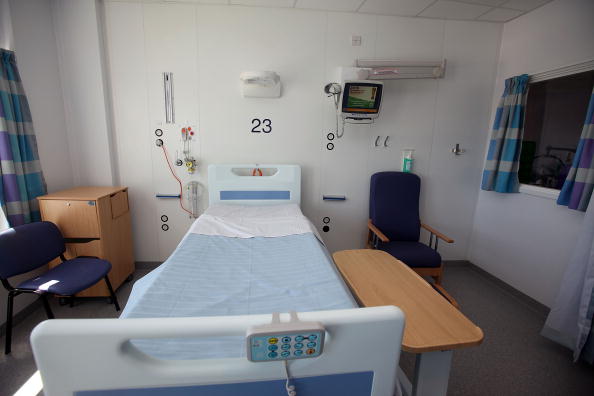 The best place to be hospitalized for some elderly people is at home. 