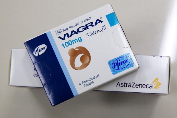 A review of medical studies of drugs for erectile dysfunction found Viagra works best, but has the highst rate of side effects.