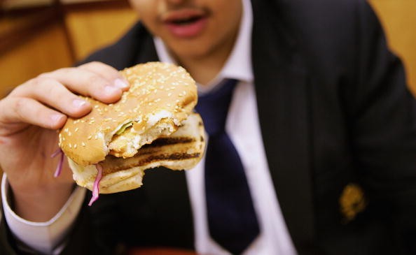 Schoolchildren Still Lured To Traditional Unhealthy Diet Options