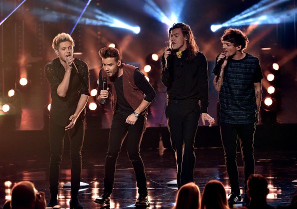 One Direction at the AMAs 2015