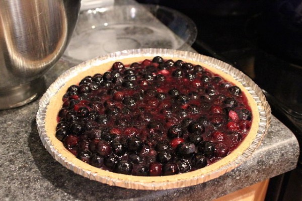 Blueberry pie with graham crust