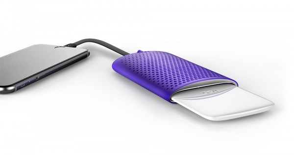 JAQ fuel cell charger by MyFC