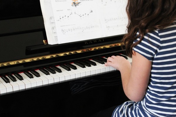Study: Music supports the auditory skills of hearing-impaired children