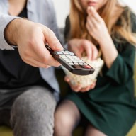 How watching TV and movies helps people with attachment issues (Image)