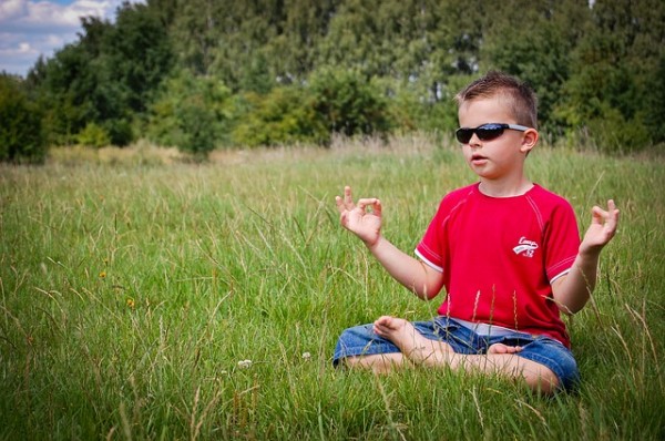 child meditates