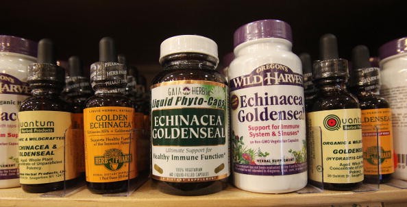 Doctors should discuss herbs and otehr supplements with their cancer patients, but rarely do. 